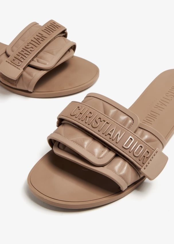 CD sandals